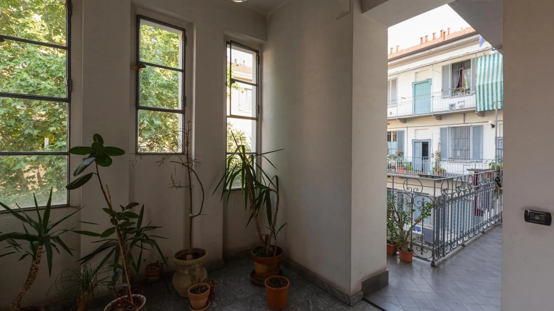 Garibaldi & Isola District Functional Apartment Mailand