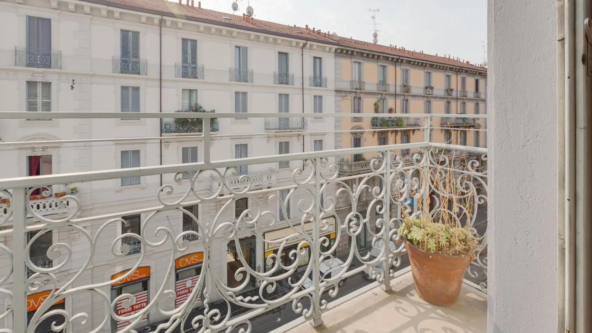 Garibaldi & Isola District Functional Apartment Mailand